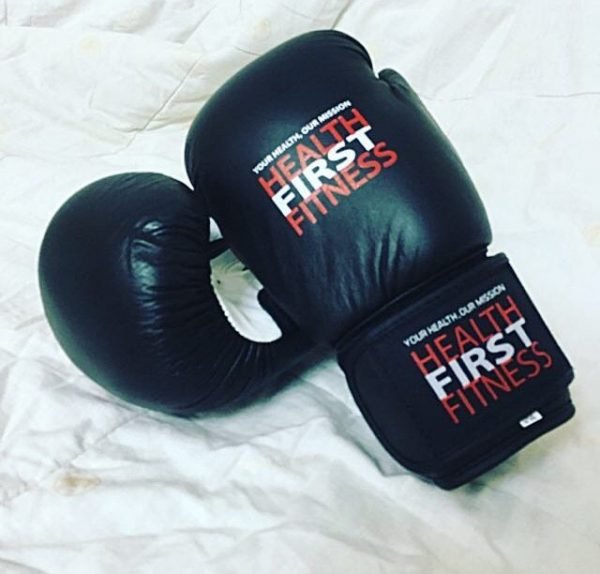 boxing-kickboxing-gloves-black